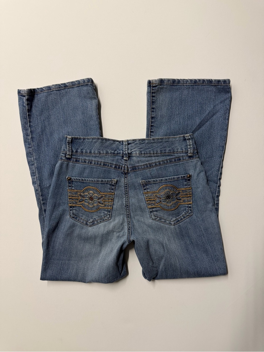 Bandolino Women's Blue and Navy Jeans